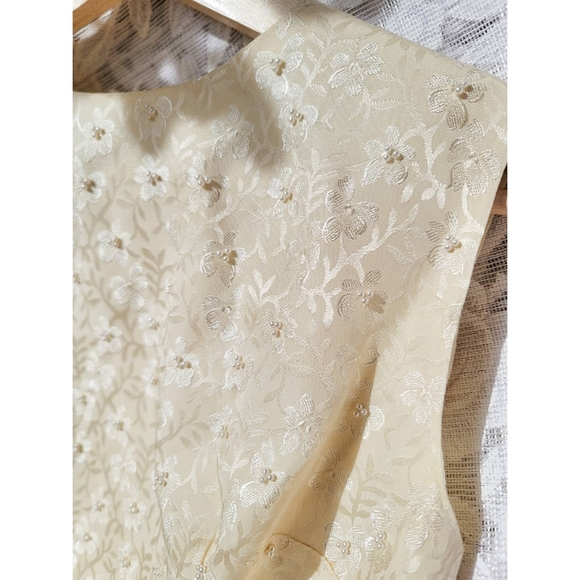 Handmade Vintage Ivory Posie & Pearl Crop Blouse - Picture 16 of 16